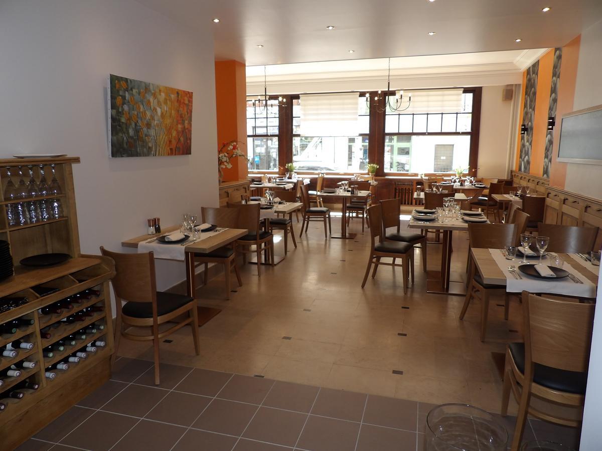 Come Inn Neufchâtel-en-Bray Exterior photo